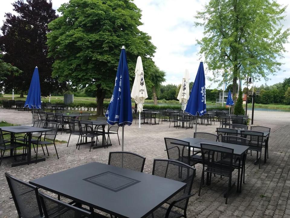 Restaurant El Greco Hostel Gundelfingen an der Donau Bagian luar foto