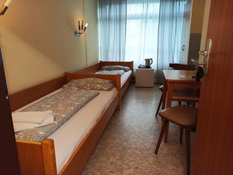 Restaurant El Greco Hostel Gundelfingen an der Donau Bagian luar foto