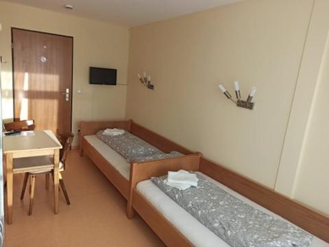Restaurant El Greco Hostel Gundelfingen an der Donau Bagian luar foto