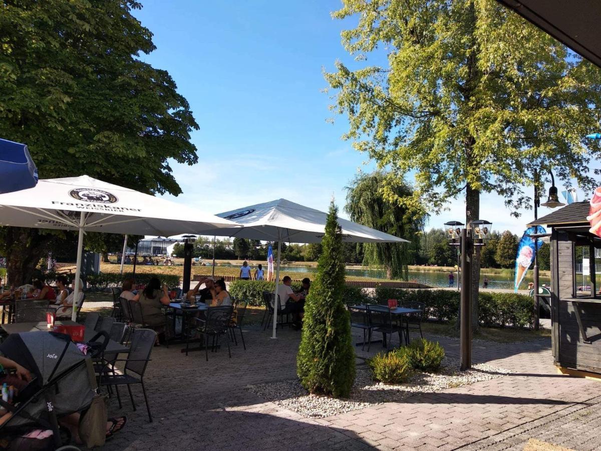 Restaurant El Greco Hostel Gundelfingen an der Donau Bagian luar foto