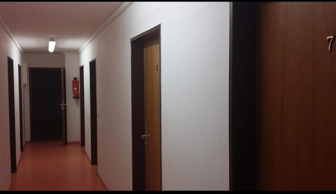 Restaurant El Greco Hostel Gundelfingen an der Donau Bagian luar foto
